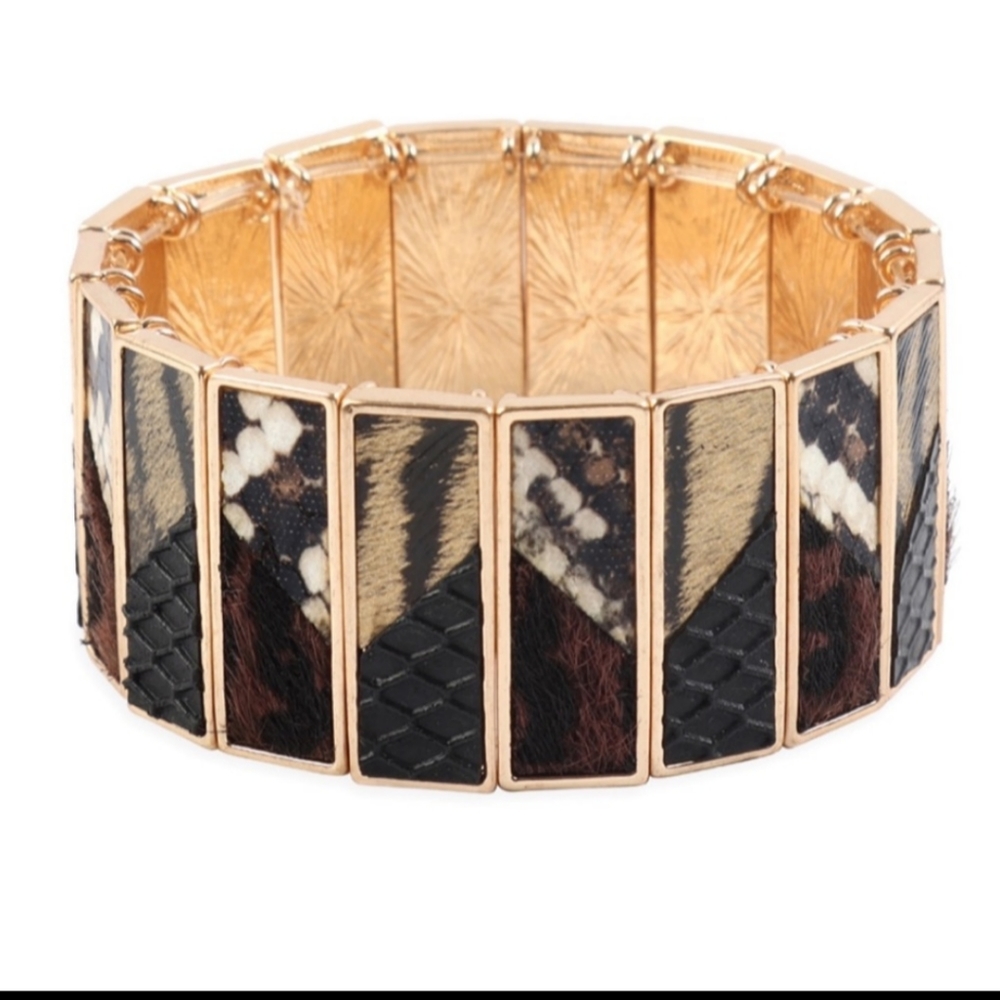 Riah Fashion Faux Leather Stretch Bracelet